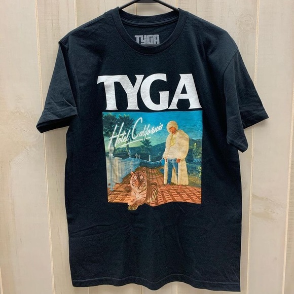 Vintage/Graphic T-Shirt(s) (PLS READ DESCRIPTION) - Picture 2 of 10